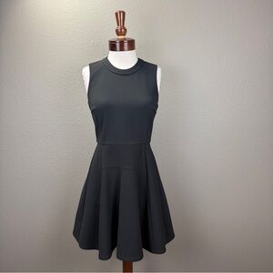 Madewell Anywhere Black Sleeveless Fit N Flare Dress Sz 2 Minimalist LBD